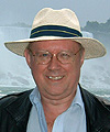 Photo of Peter Bull
